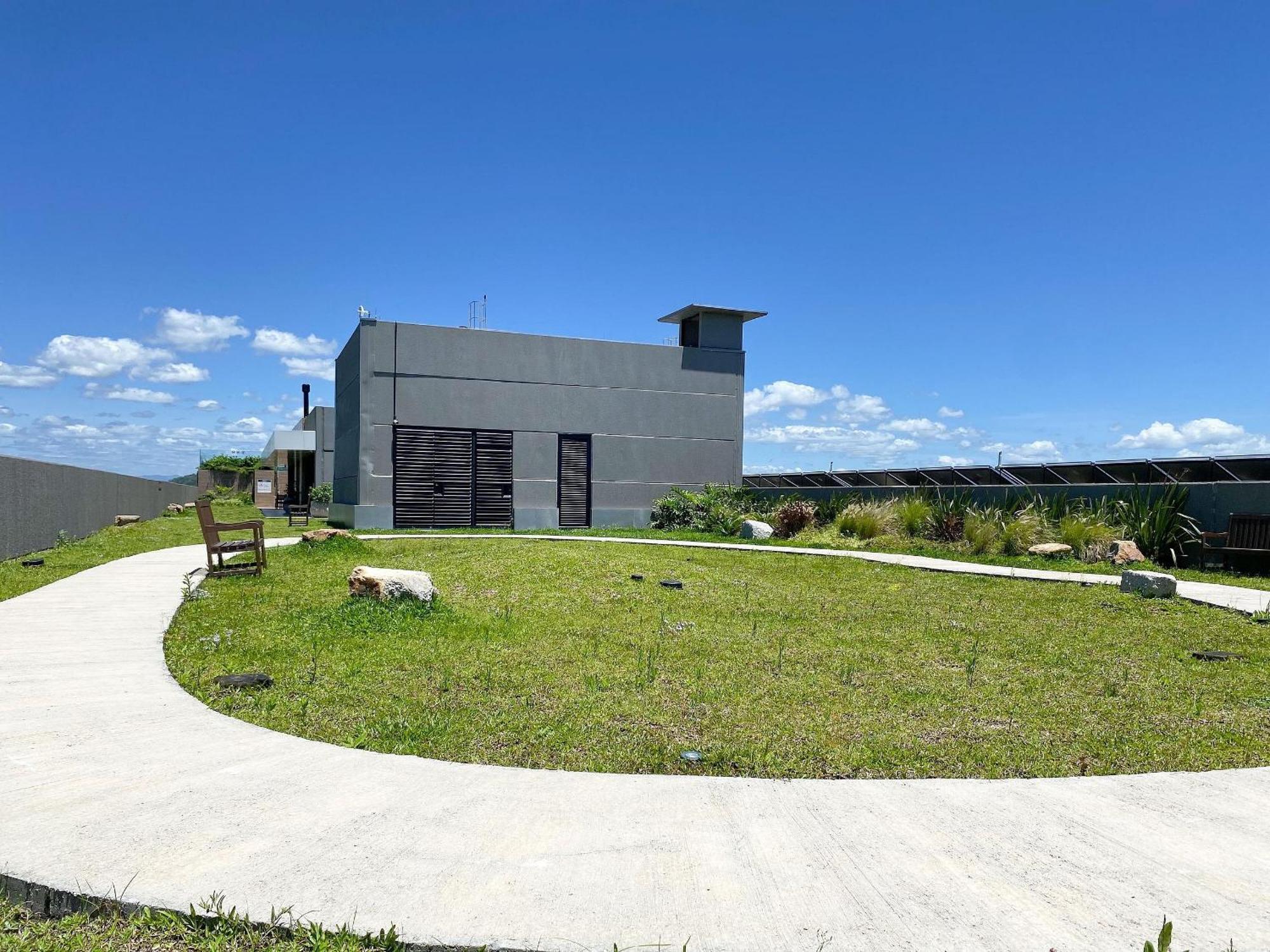 Apartamento Shopping Oka Floripa - Campeche - Sok108 *